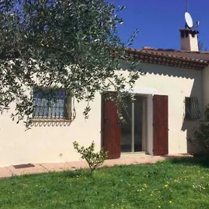 Bed & Breakfast Chambre Privée Dans Provençale, Chateauneuf-Grasse